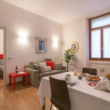 Memory - Porta Romana Apartment